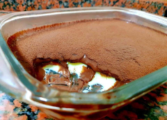 حلى الكاسترد والشوكولاتة