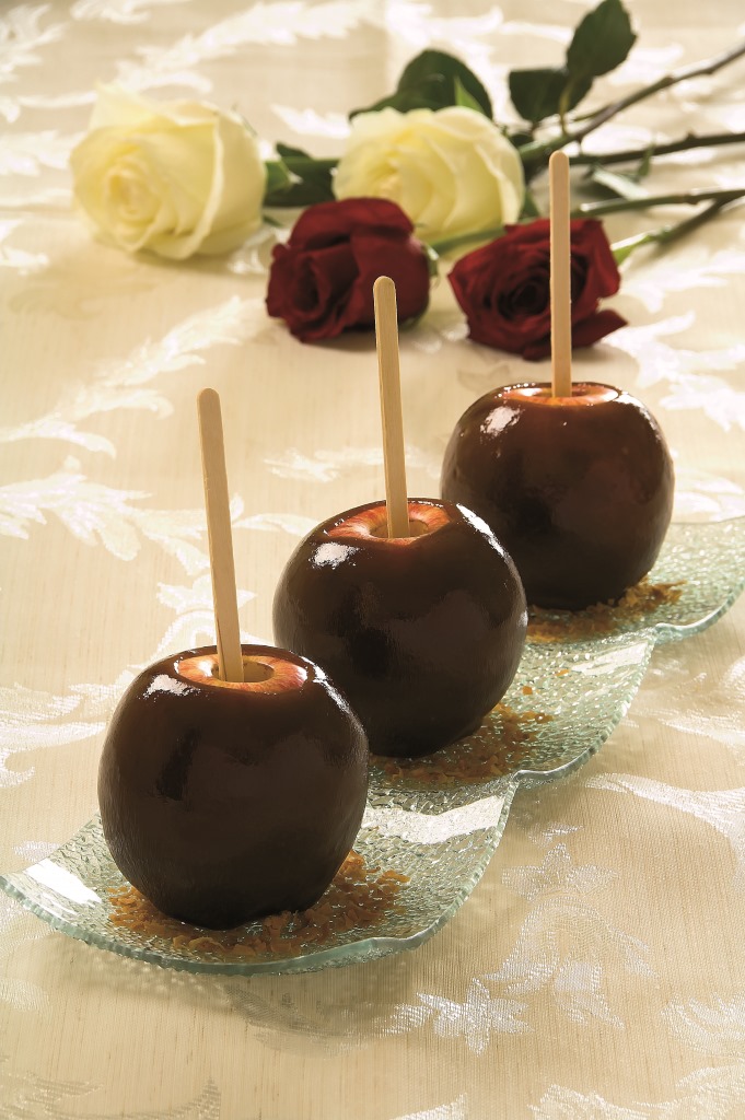 في يوم الحب.. تفاح بالكراميل