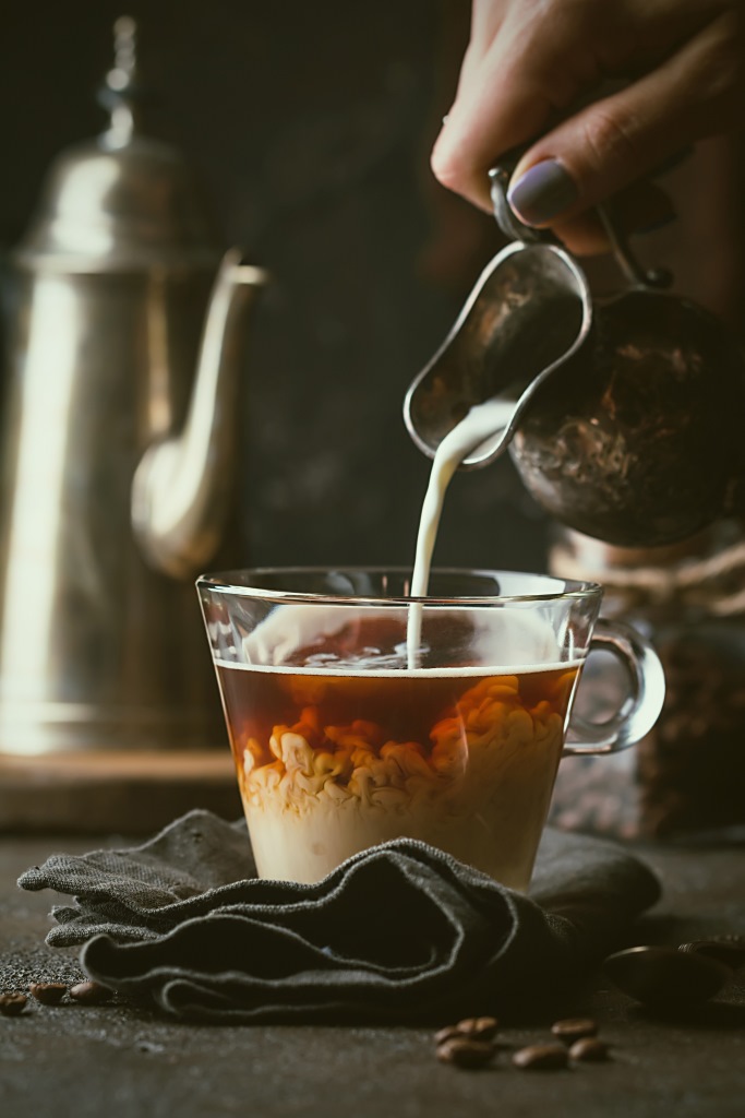 طريقة عمل القهوة باللبن