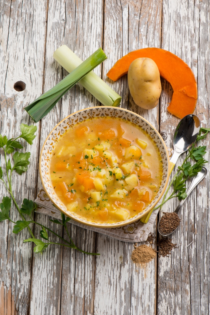 شوربة الكرفس والجزر التركية