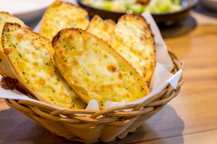 خبز الثوم المقرمش