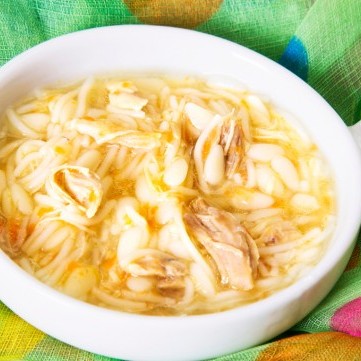 شوربة الدجاج بالمكرونة