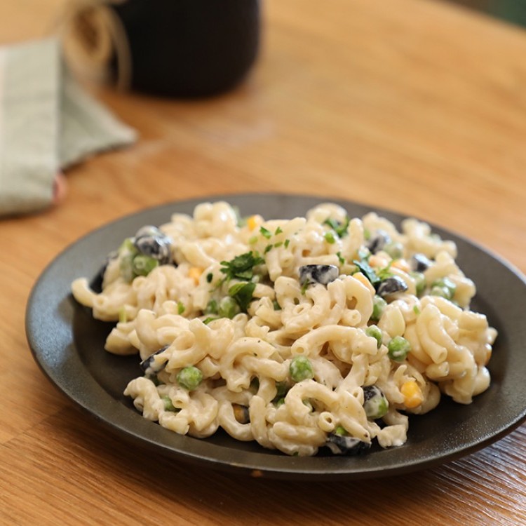 سلطة مكرونة بالزبادي والمايونيز بالفيديو