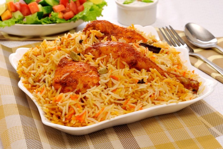 الأرز المدخن بالدجاج والخضار