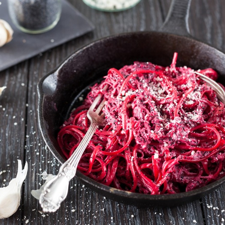 مكرونة بالشمندر