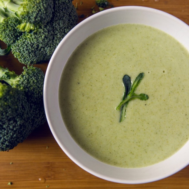 شوربة البروكلي بدون كريمة دايت