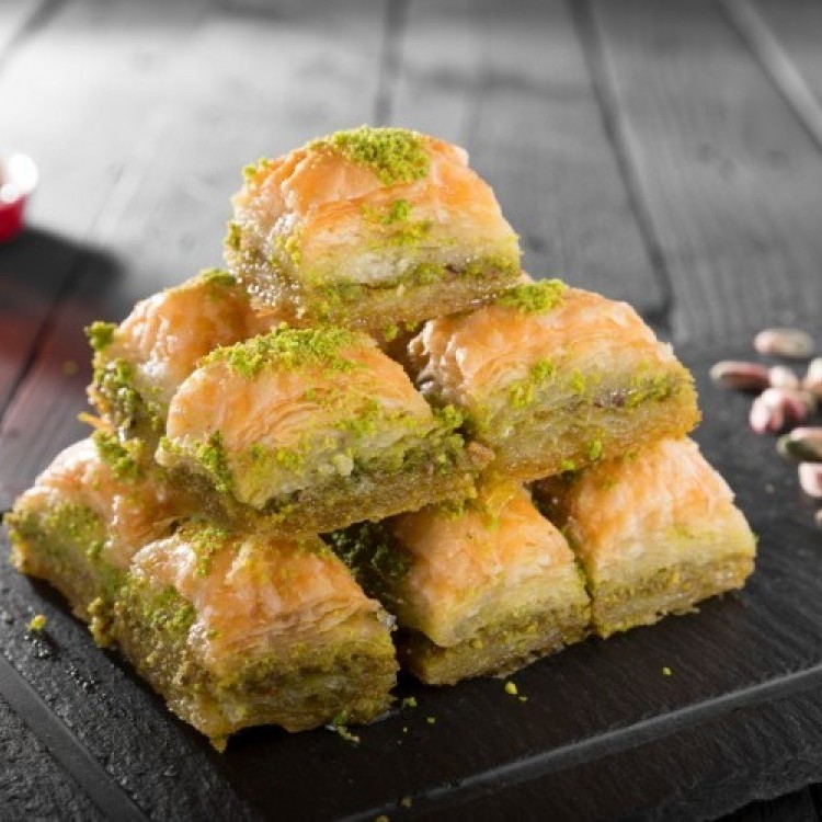 بقلاوة رمضان بعدة طرق بالفيديو والصور