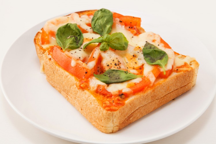 بيتزا التوست بدون فرن