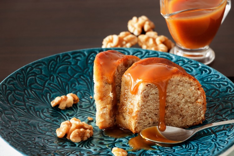 كيكة الفانيلا بصوص الكراميل