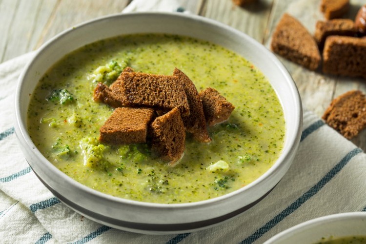 شوربة البروكلي المشوي