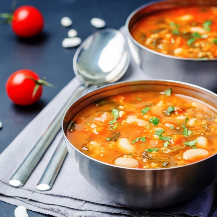 الفاصوليا البيضاء بالصلصة