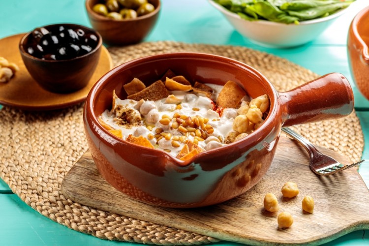 فتة الحمص باللبن