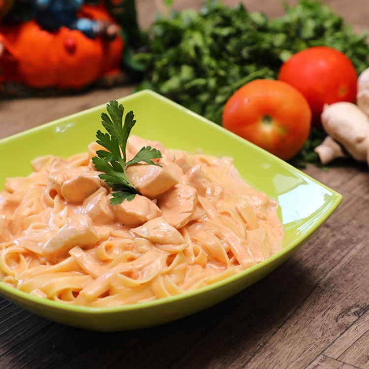 مكرونة روزيه بالدجاج بالفيديو