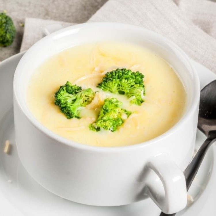 وصفات شوربة البروكلي لسفرة صحية