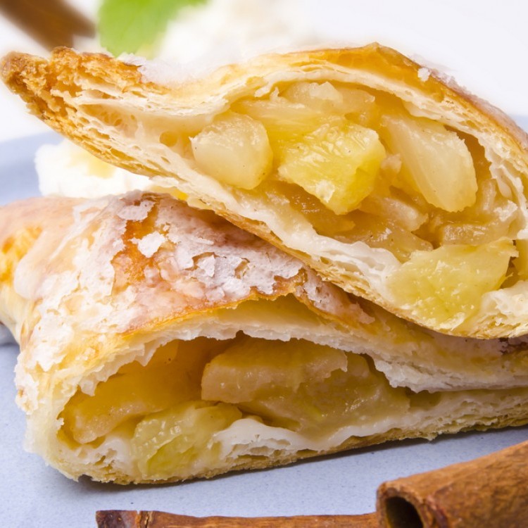 فطائر التفاح بالبف باستري