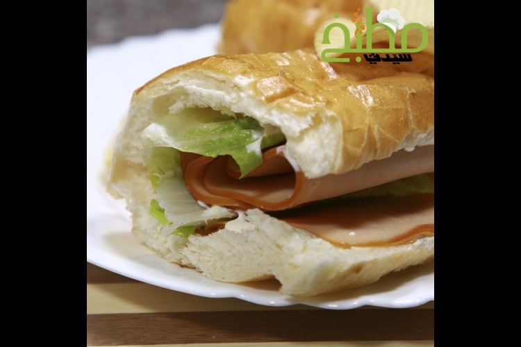 ساندويش تيركي بالخبز الفرنسي خطوة بخطوة بالصور