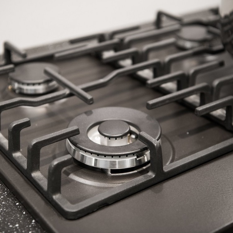 طريقة تنظيف عيون الفرن