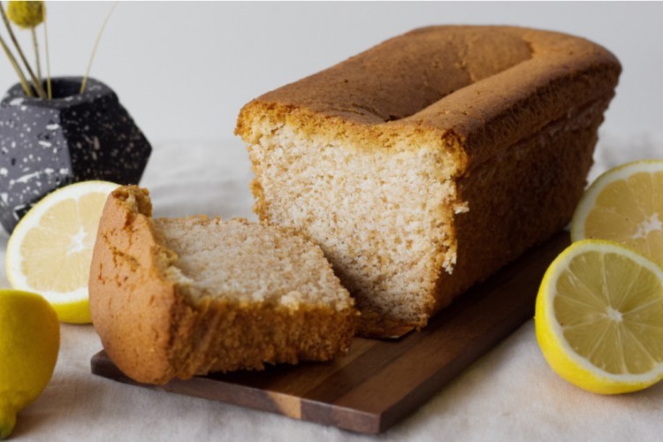 كيك اسفنجي بالليمون