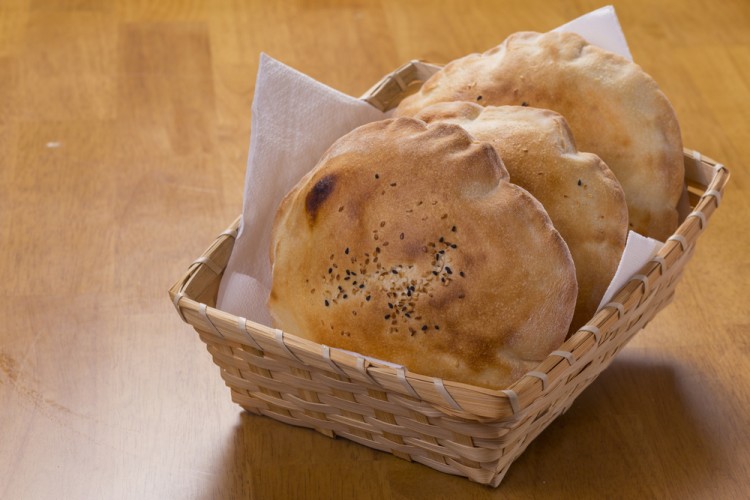 طريقة عمل خبز بزيت الزيتون