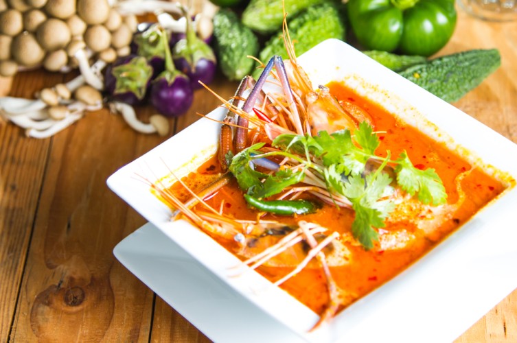 شوربة توم يم التايلاندية