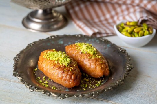 طريقة عمل بلح الشام بدون بيض