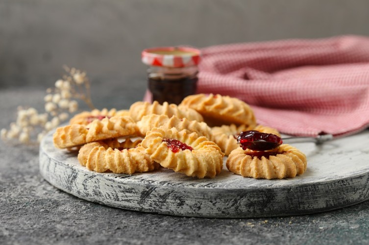 البيتيفور السهل بالمربى