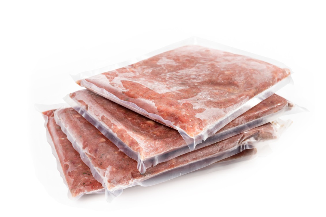 طريقة سريعة وعملية لفك اللحوم المجمدة وتذويبها