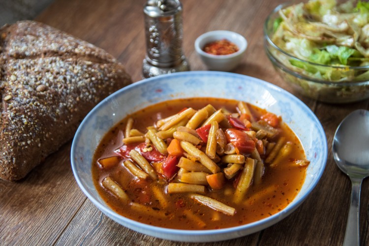 فاصوليا خضراء بالبندورة