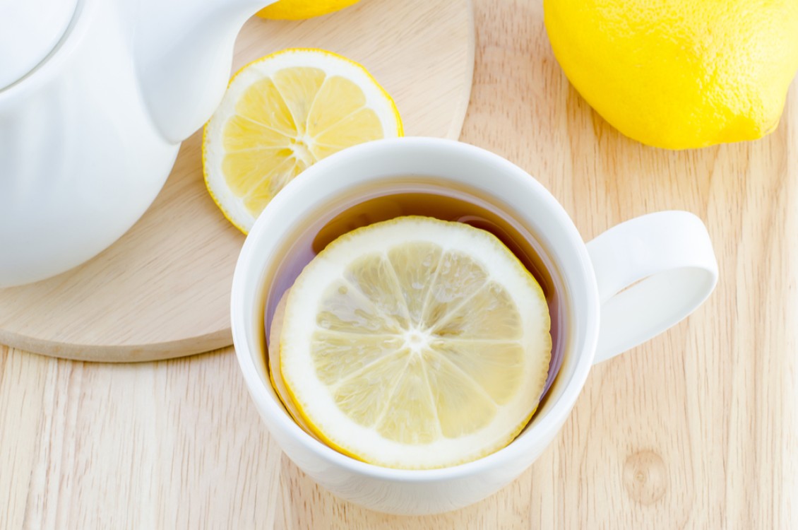لرفع المناعة ... تعرفي على فوائد الشاي بالليمون