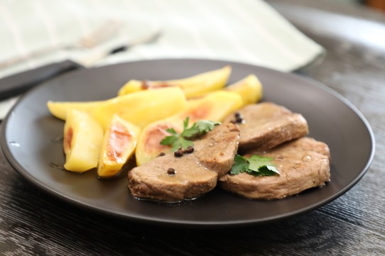 صينية ستيك بالبطاطس بالفيديو