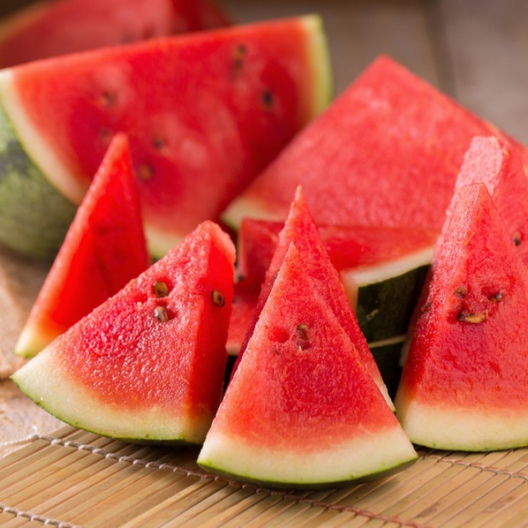 كيف تختارين البطيخة الحلوة