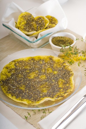 منقوشة الزعتر في البيت