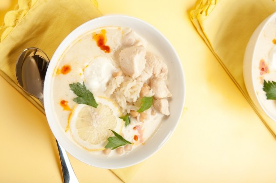 شوربة الدجاج مع الزبادي