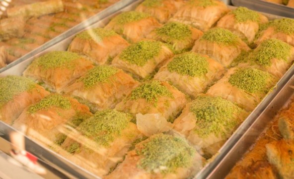 بقلاوة بالجبن