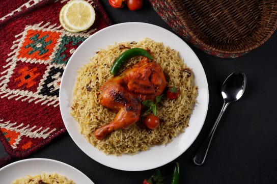 أرز بخاري بالدجاج على الطريقة السعودية