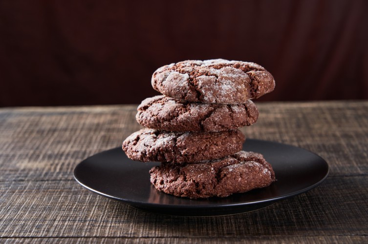 كوكيز بخليط الكيك بالشوكولاتة