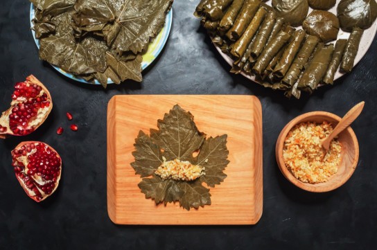 أسهل طرق لف ورق العنب