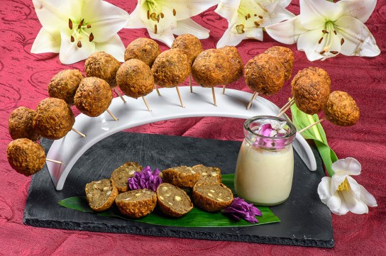 كفتة العدس مع صلصة اللبن الزبادي للسحور