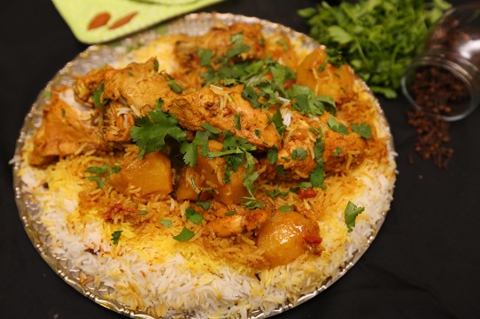 برياني الدجاج بالفيديو
