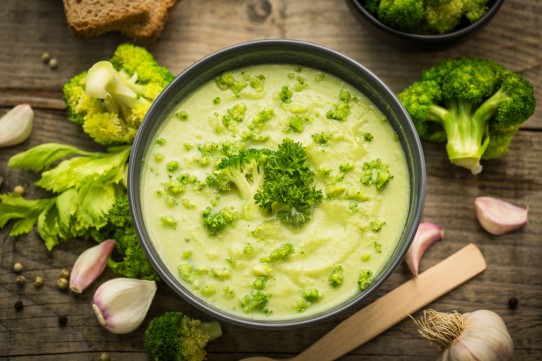شوربة بروكلي بدون كريمة لايت
