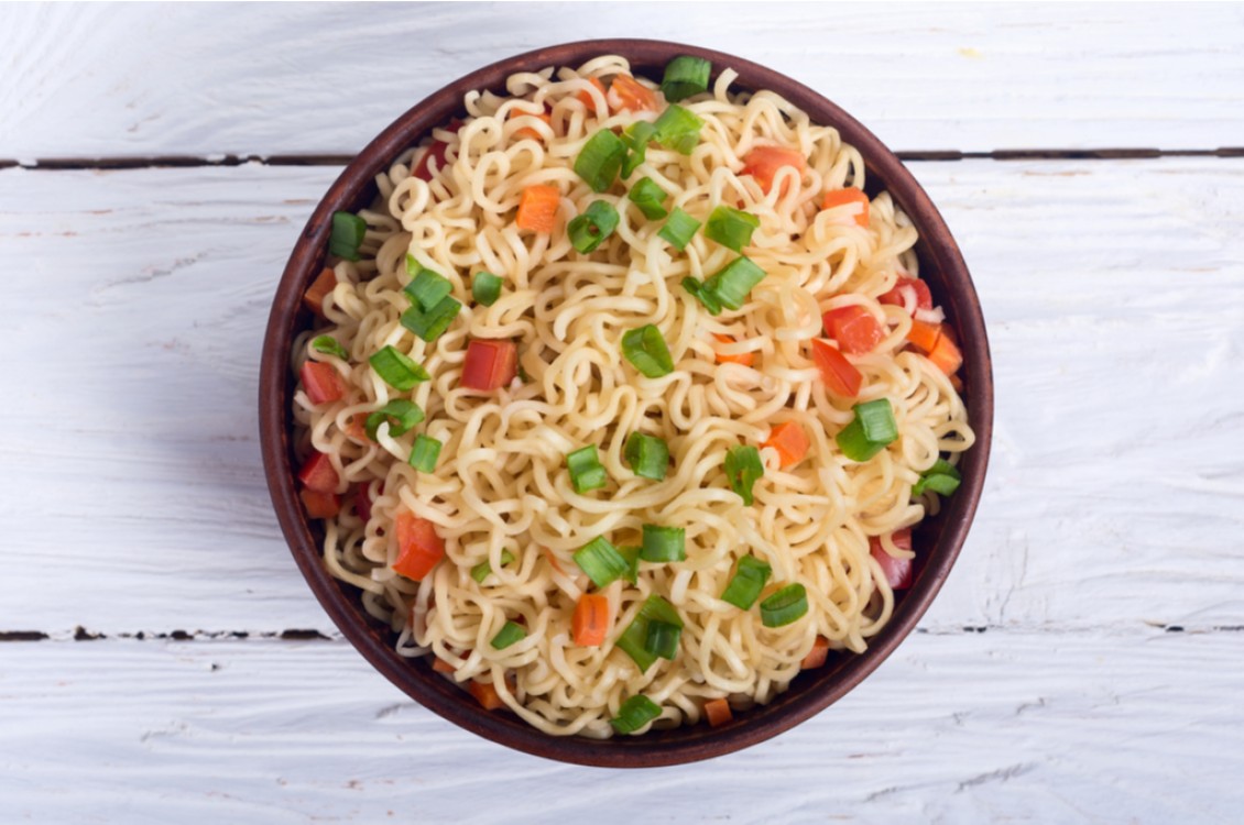 اندومي بالصويا والخضار