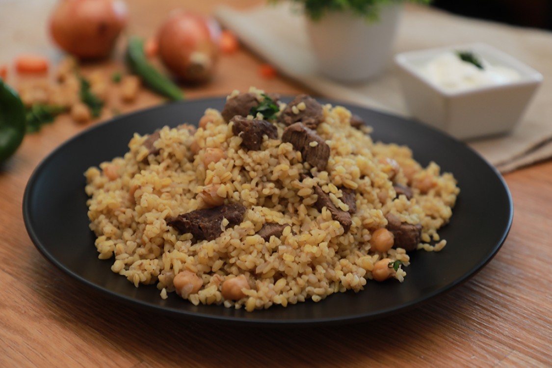 برغل بدفين باللحم بالفيديو