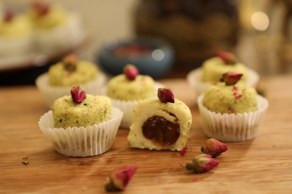 غريّبة محشية بالتمر للعيد بالفيديو