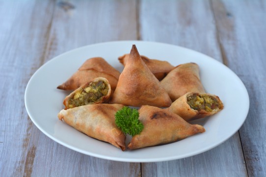 السمبوسة بحشوة الفلافل