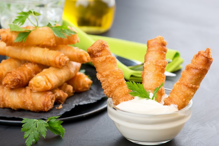 رولات الجبن المقرمشة