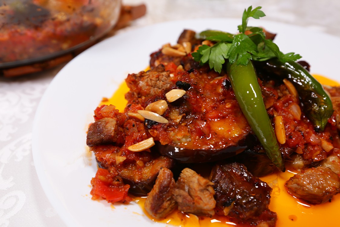 صينية الباذنجان (المسقعة) بالفرن بالفيديو