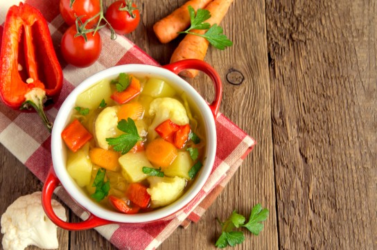 شوربة الخضار المشكلة للدايت