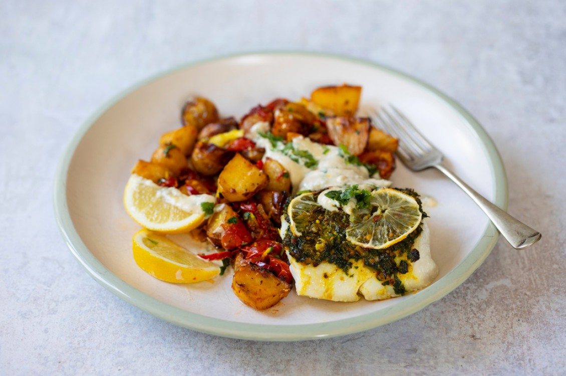 صينية السمك بالطحينة السهلة