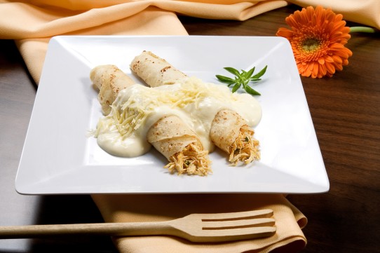 كريب محشي دجاج بالكريمة