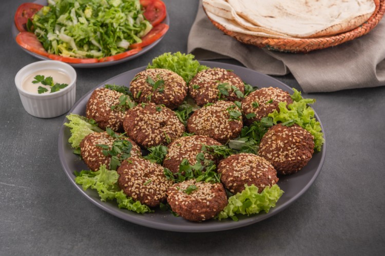 فلافل بالسمسم على الطريقة السورية